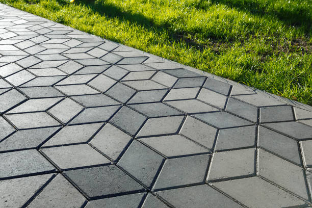 Best Driveway Paving Contractor  in Pine Prairie, LA